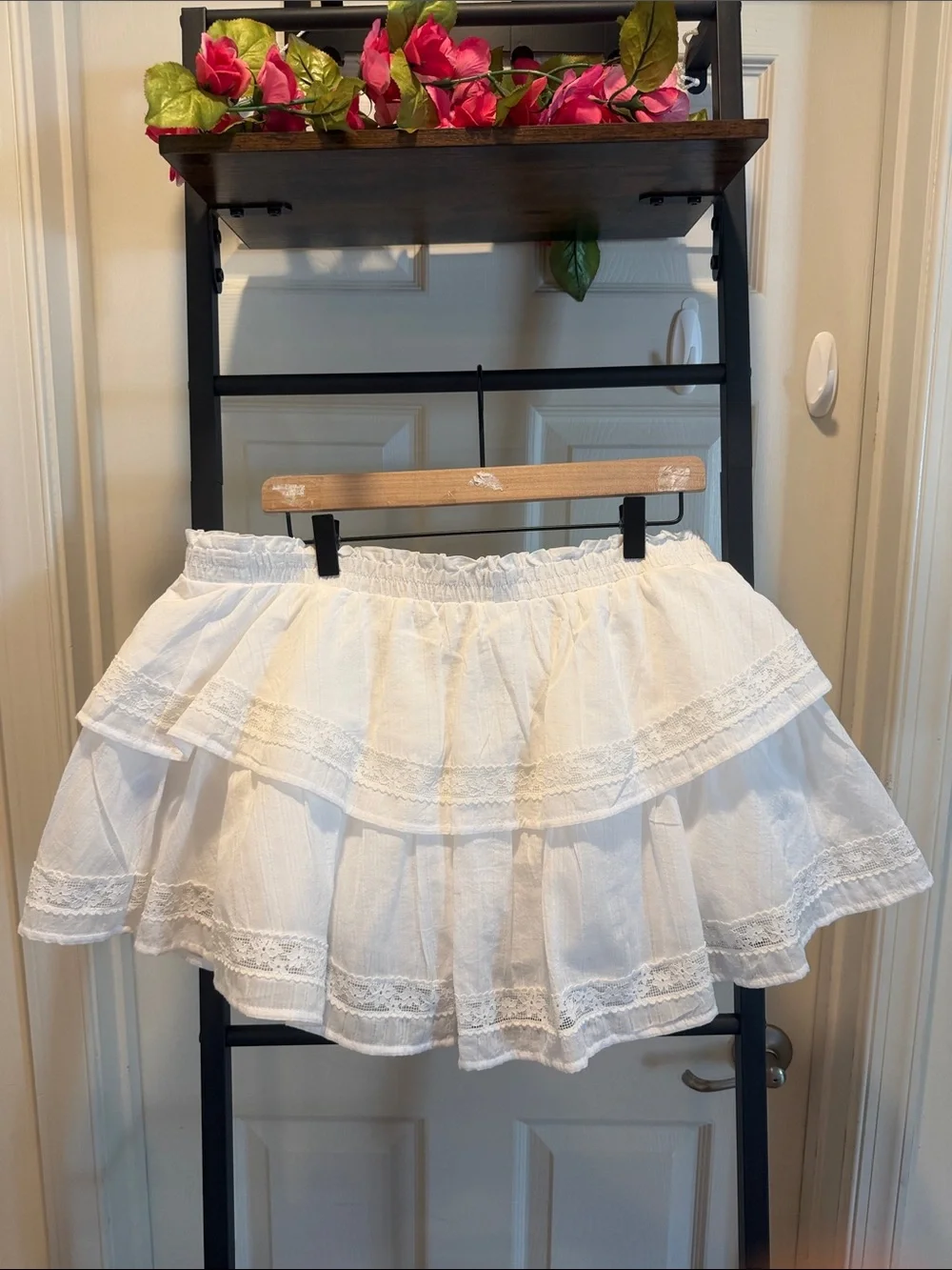 White Tiered Lace Mini Skort Y2K Beach Skirt/ Skort Vacation Skort - Picture 2 of 10